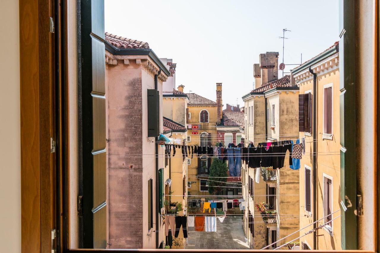 Sunny Nest Canal View In Chic Movida Appartamento