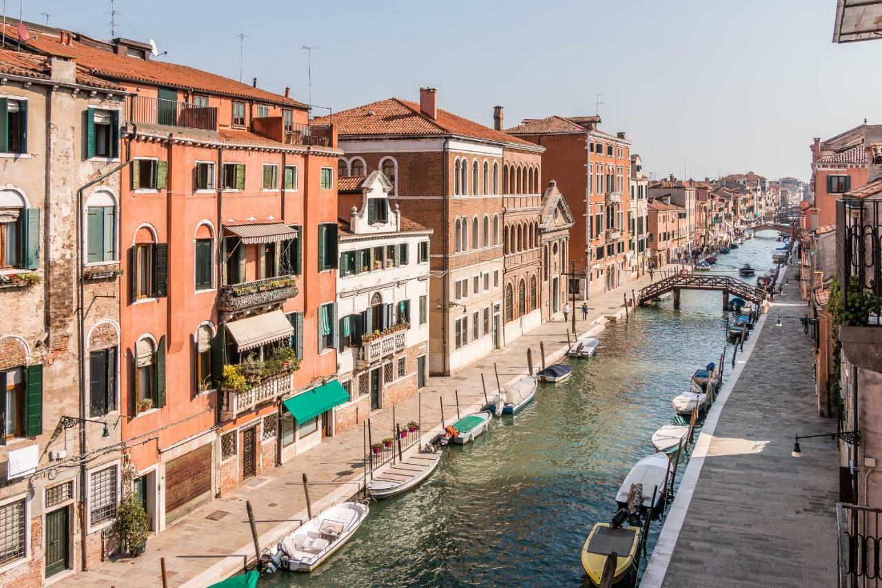 Apartment Sunny Nest Canal View In Chic Movida Venedig