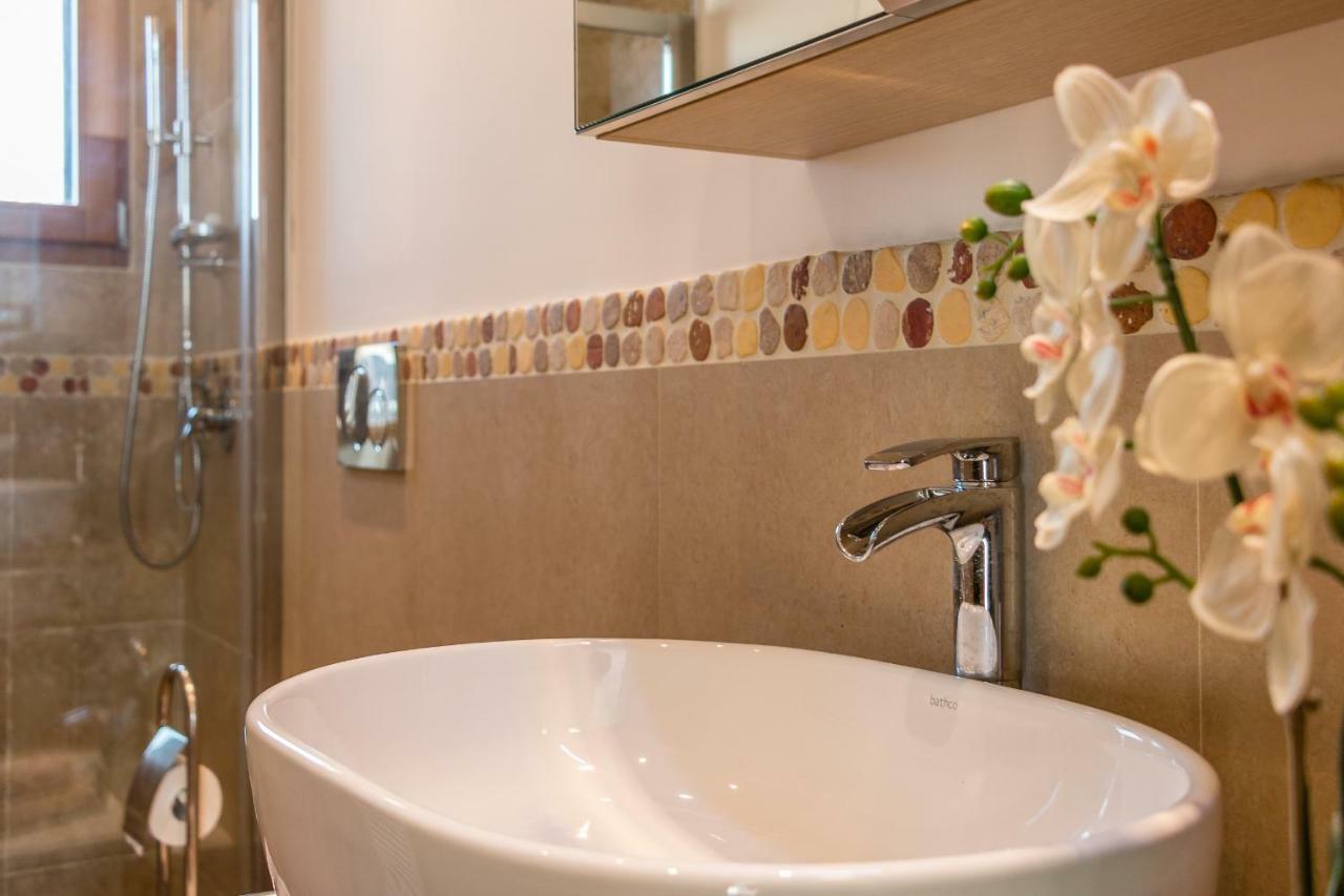 Sunny Nest Canal View In Chic Movida * Venedig