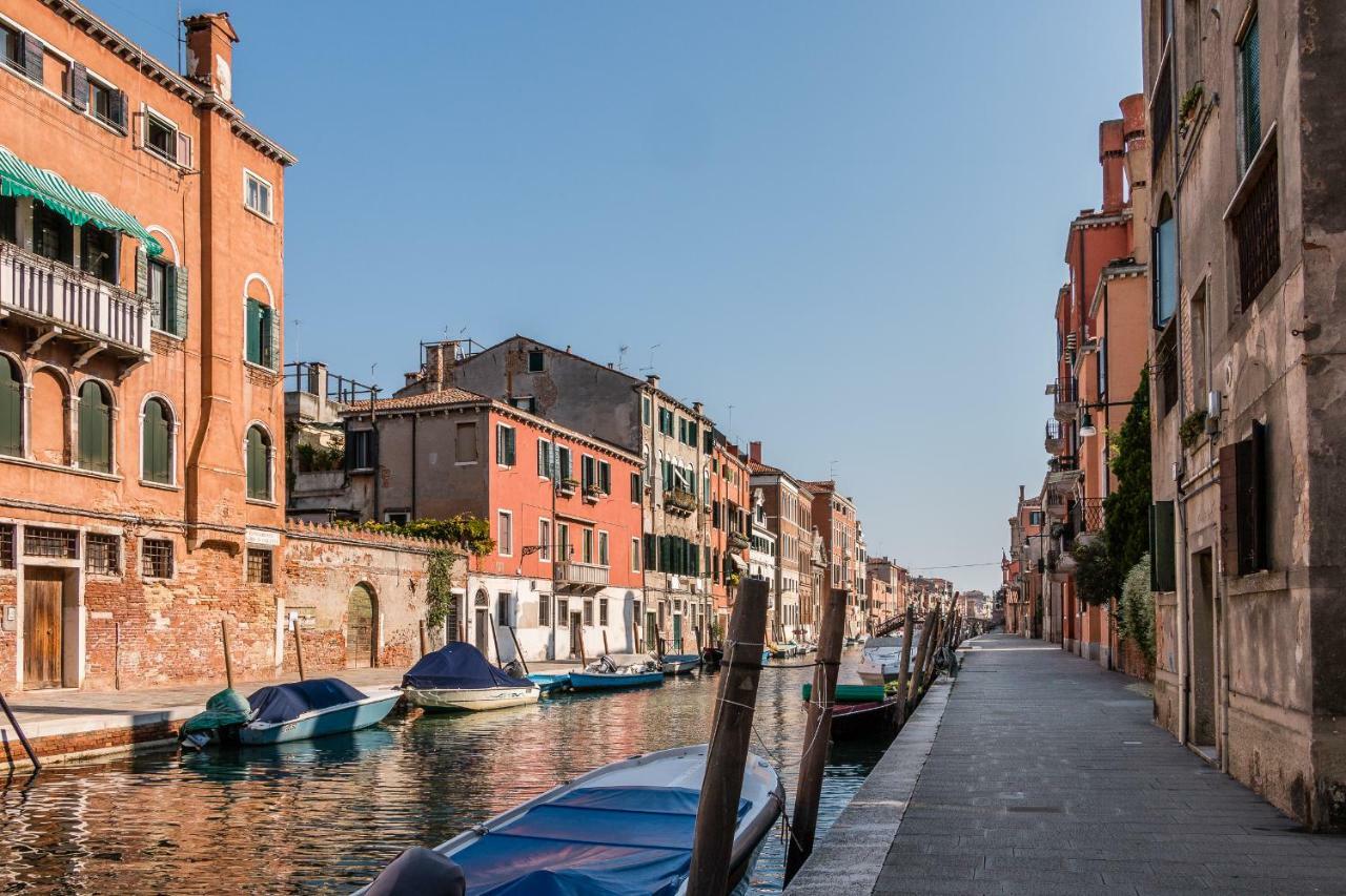 Sunny Nest Canal View In Chic Movida Venedig